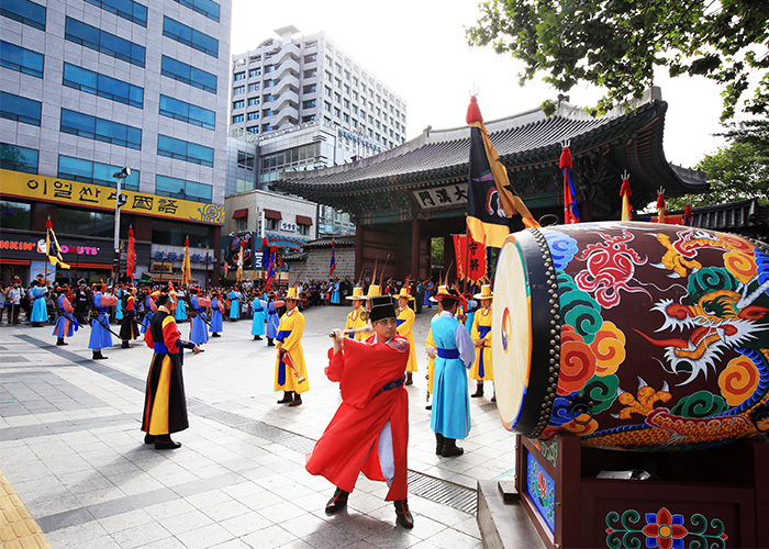 王宫守门将交接仪式（德寿宫）