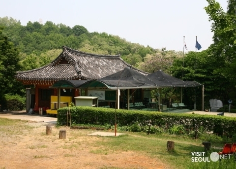 雨装公园